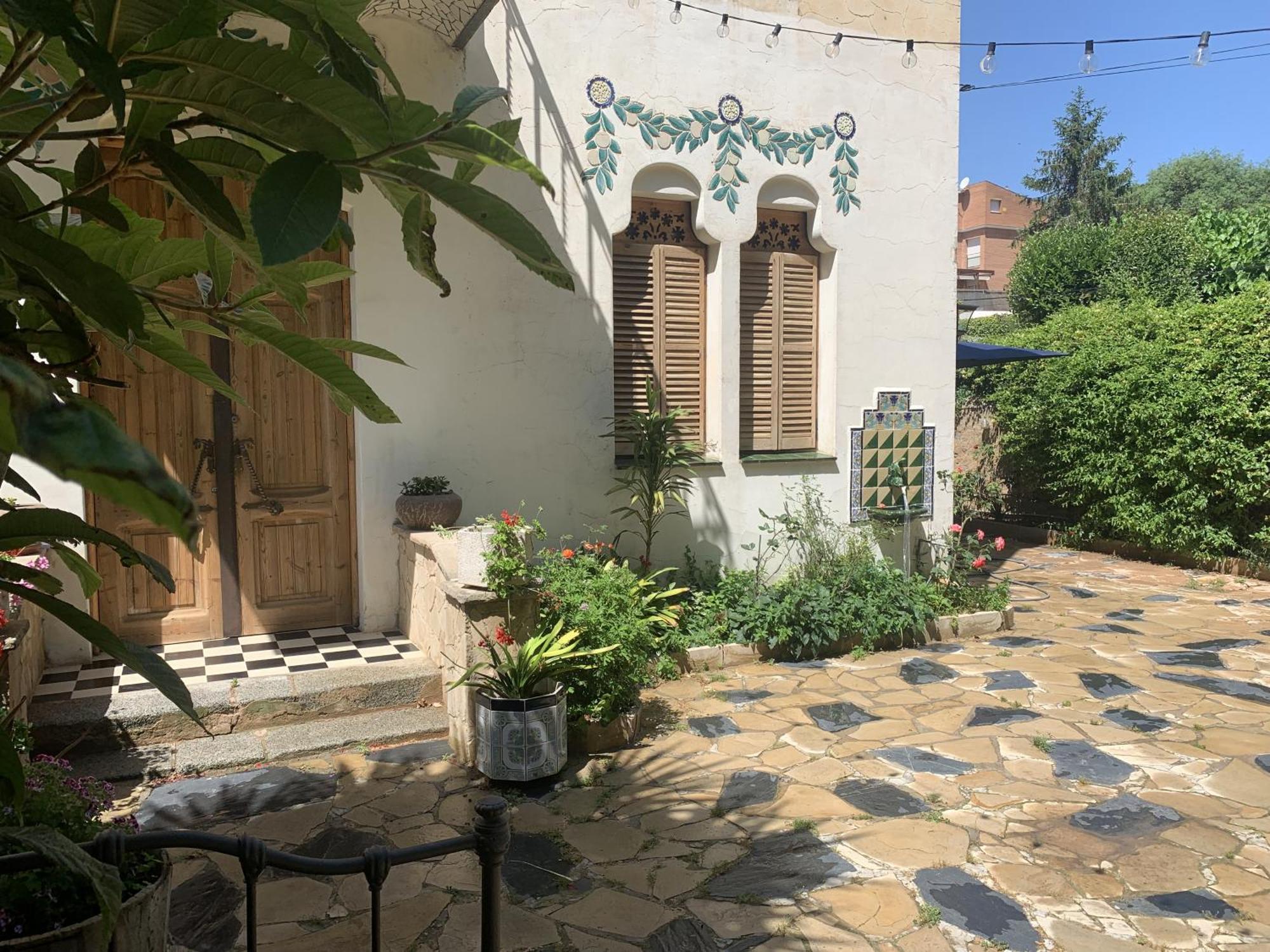 Вілла Ca L'Andreu Teia. Casa Modernista Екстер'єр фото